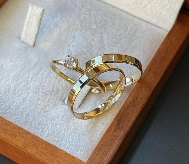 Par de Alianças Cravejadas Banhado Ouro 18k + Anel Solitário de Luxo - Pétalas de Joias