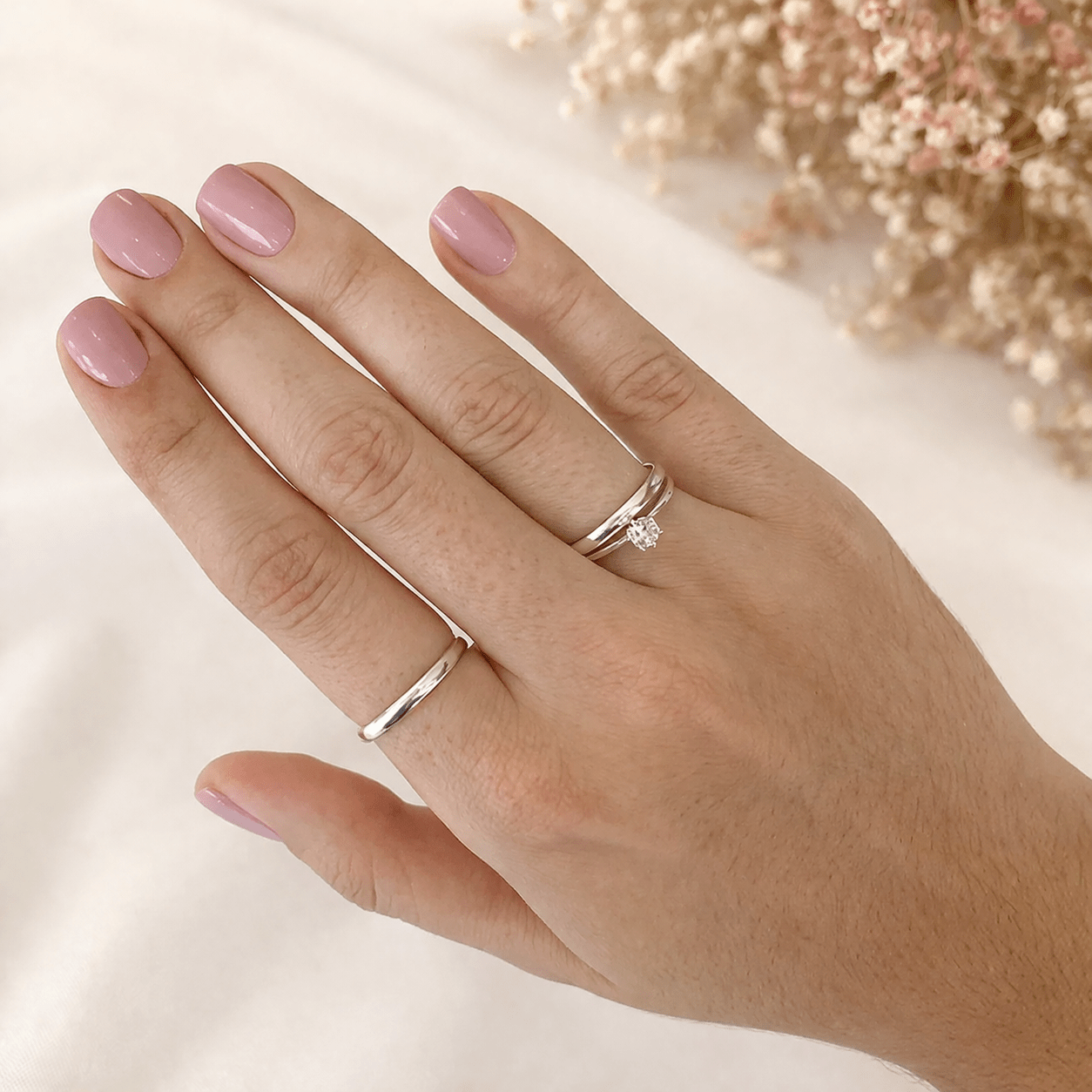 Par de Alianças de Prata 950 Lisa 2mm Abaulada + Certificado - Pétalas de Joias